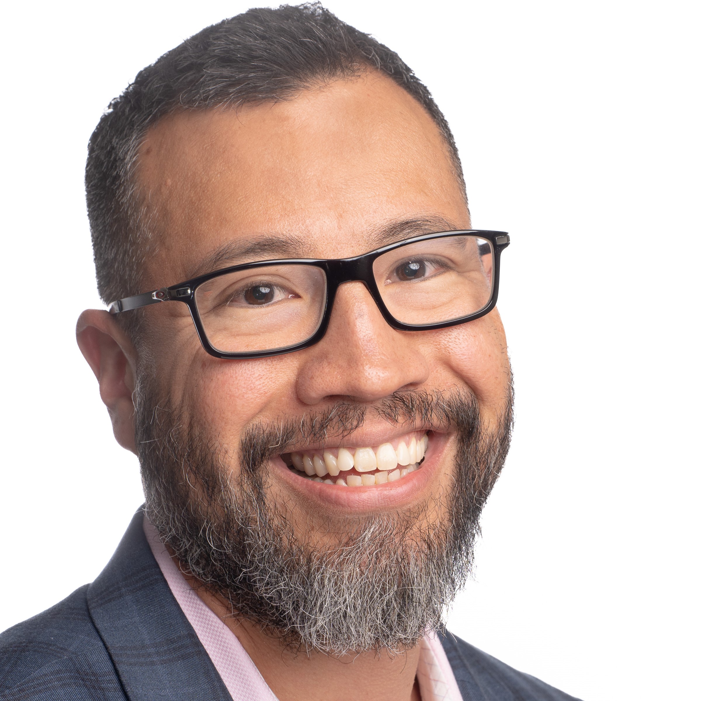 Headshot of Patrick Luna